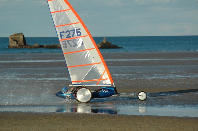  tanque a bordo del mar 